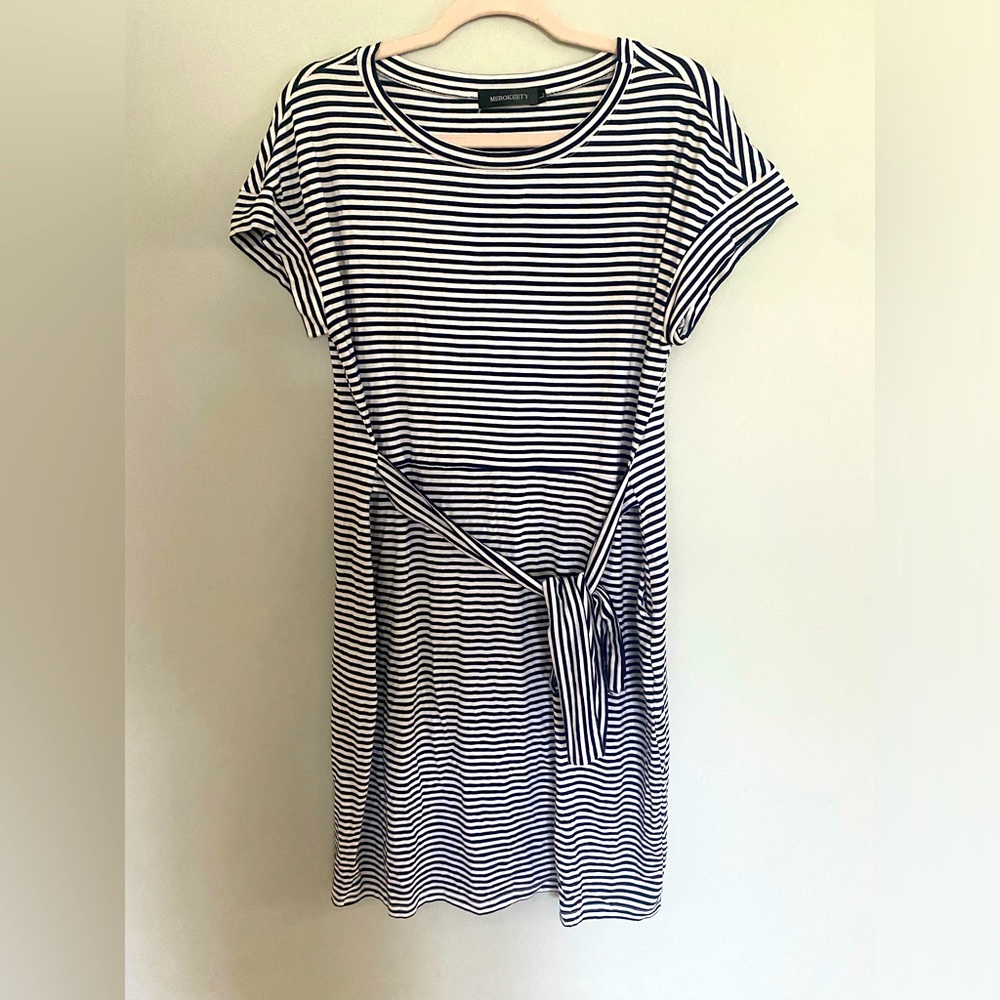 Ahoy! Cotton, stripped dress with belt. White/navy.